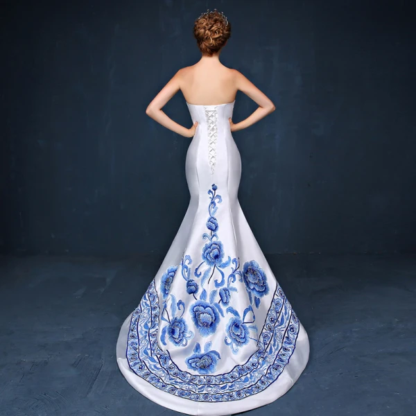 Modern / Fashion Chinese style White Court Train Evening Dresses 2018 Trumpet / Mermaid Charmeuse Appliques Beading Embroidered Rhinestone Evening Party Formal Dresses