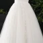 Simple Blanche Grande Taille Robe De Mariée 2020 Princesse Manches Courtes V-Cou Couleur Unie Dentelle Fait main Appliques Brodé Chapel Train Mariage