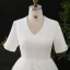 Simple Blanche Grande Taille Robe De Mariée 2020 Princesse Manches Courtes V-Cou Couleur Unie Dentelle Fait main Appliques Brodé Chapel Train Mariage