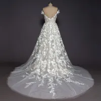 Luxe Champagne Plage Robe De Mariée 2017 Princesse Encolure Dégagée Manches Courtes Appliques Dentelle Dos Nu Détachable Chapel Train