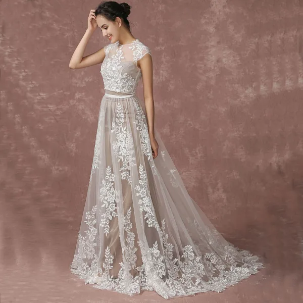Romantique Plage Champagne Robe De Mariée 2017 Princesse Manches Courtes Encolure Dégagée Appliques En Dentelle Train De Balayage