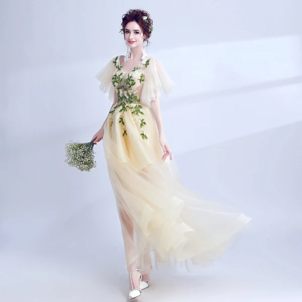 Chic / Beautiful Yellow Evening Dresses  2018 A-Line / Princess Tulle V-Neck Appliques Backless Evening Party Formal Dresses
