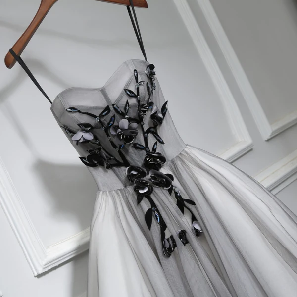 Chic / Beautiful Grey Short Graduation Dresses 2018 A-Line / Princess Tulle Appliques Backless Beading Strapless Homecoming Formal Dresses