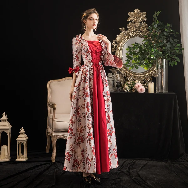 Vintage Mittelalterlich Burgunderrot Ballkleid A Linie Abendkleider Ballkleider 2021 Gekreuzte Träger Lange Eckiger Ausschnitt 1/2 Ärmel Drucken Blumen Satin Cosplay Ball Abend Festliche Kleider