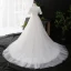 Simple Blanche Grande Taille Robe De Mariée 2020 Princesse Manches Courtes V-Cou Couleur Unie Dentelle Fait main Appliques Brodé Chapel Train Mariage