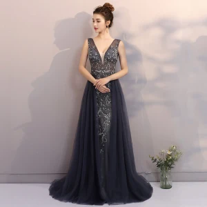 Luxe Bleu Marine Robe De Soirée 2017 Princesse V Cou Dentelle Fait Main Faux Diamant Perlage Appliques Dos Nu Soirée Robe De Ceremonie