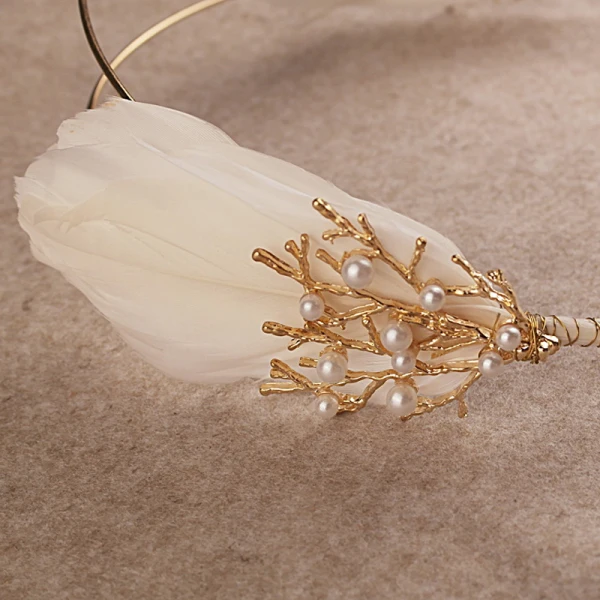 Modern / Fashion Gold Bridal Jewelry 2017 Metal Beading Feather Pierced Headpieces Wedding Prom Accessories