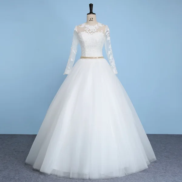 Elegant White Ball Gown Wedding Dresses 2017 Scoop Neck Long Sleeve Appliques Lace Beading Pearl Metal Sash Floor-Length / Long