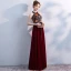 Snygga / Fina Burgundy Aftonklänningar 2017 Hög Hals Prinsessa Burgundy Halterneck Broderade Polyester Afton Formella Klänningar