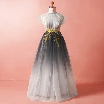 Chic Beautiful Grey Plus Size Evening Dresses 2018 A Line Princess Tulle High Neck Crossed Straps Appliques Backless Summer Evening Party Formal Dresses