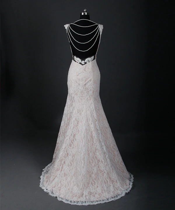 Stunning Champagne Wedding Dresses 2017 Ball Gown Outdoor / Garden Sleeveless Appliques Lace Tulle Beading Pearl Backless Court Train