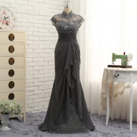 Luxe Grijs Trompet / Zeemeermin Moeder Van De Bruid Kleding 2019 Kanten Organza Handgemaakt Ruglooze Kralen Hoge Kraag Appliques Pailletten Kerk Sweep Trein Jurken Voor Bruiloft