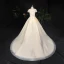 Sexy Atemberaubend Champagner Plus Größe Ballkleid Brautkleider / Hochzeitskleider 2020 Spitze Tülle Gekreuzte Träger Handgefertigt Perlenstickerei Pailletten Applikationen Rückenfreies Kapelle-Schleppe Hochzeit