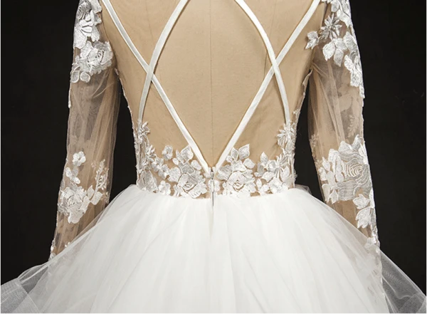 Stunning White Wedding Dresses 2017 Scoop Neck Long Sleeve Backless Pierced Lace Pleated Organza Floor-Length / Long Ball Gown