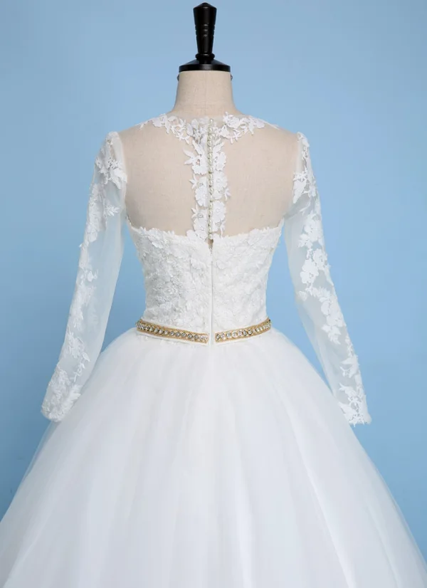 Elegant White Ball Gown Wedding Dresses 2017 Scoop Neck Long Sleeve Appliques Lace Beading Pearl Metal Sash Floor-Length / Long