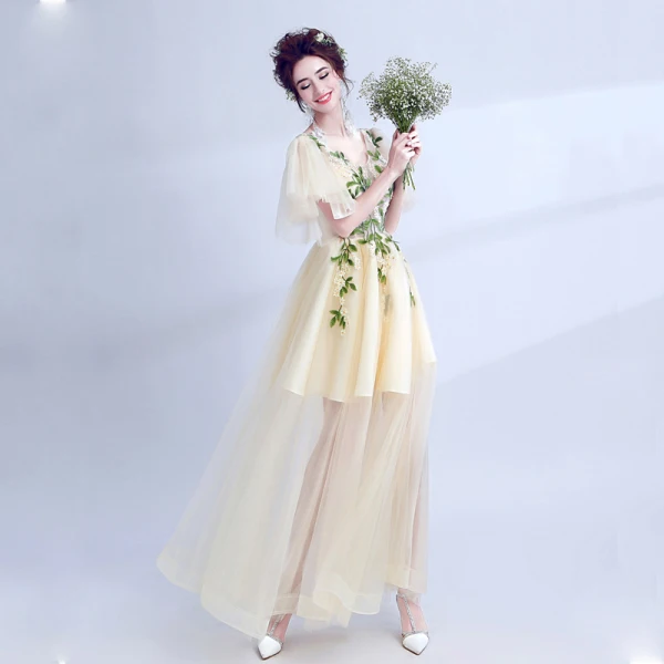 Chic / Beautiful Yellow Evening Dresses  2018 A-Line / Princess Tulle V-Neck Appliques Backless Evening Party Formal Dresses