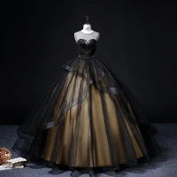 Schöne Schwarz Perlenstickerei Spitze Blumen Ballkleider 2022 Ballkleid Rundhalsausschnitt Ärmellos Rückenfreies Fallende Rüsche Lange Festliche Kleider