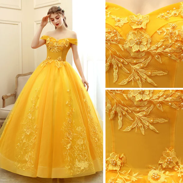 Chic / Beautiful Gold Prom Dresses 2020 Ball Gown Off-The-Shoulder Short Sleeve Appliques Lace Pearl Floor-Length / Long Ruffle Backless Formal Dresses
