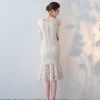 Chic / Beautiful 2017 White Graduation Dresses Appliques Pierced Lace Strapless Trumpet / Mermaid Homecoming Formal Dresses