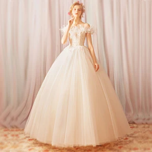 Chic Belle Blanche Longue Robe De Mariée 2018 Tulle Appliques Dos Nu Perlage Paillettes Bustier Robe Boule Mariage