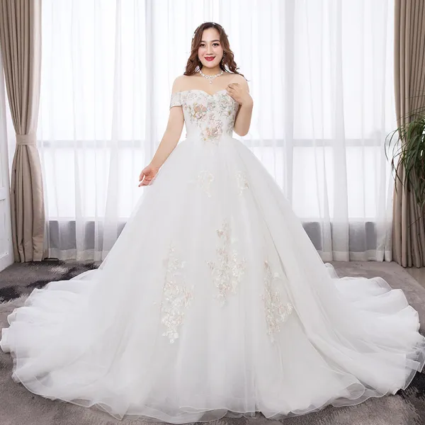 Chic / Beautiful White Plus Size Wedding Dresses 2019 A-Line / Princess Tulle Appliques Backless Rhinestone Strapless Chapel Train Wedding