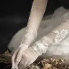 Mode Weiß Brauthandschuhe 2020 Tülle Schnüren Applikationen Hochzeit Brautaccessoires