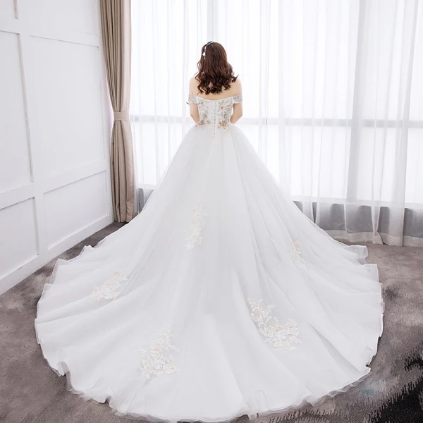 Schöne Weiß Übergröße Brautkleider / Hochzeitskleider 2019 A Linie Tülle Applikationen Rückenfreies Strass Bandeau Kapelle-Schleppe Hochzeit