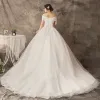 Modern / Fashion White Plus Size Wedding Dresses 2019 Lace Tulle Appliques Backless Beading Rhinestone Chapel Train Wedding
