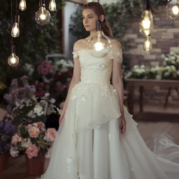 Chic / Beautiful White Wedding Dresses 2020 A-Line / Princess Off-The-Shoulder Appliques Backless Embroidered Flower Chapel Train Wedding