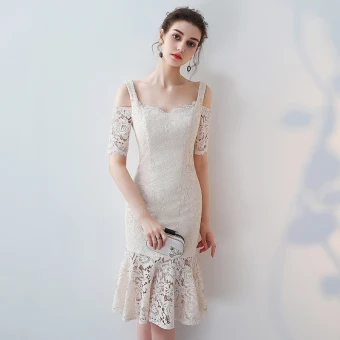 Chic Belle 2017 Blanche Robe De Graduation Appliques Percé Dentelle Bustier Trompette Sirène De Retour Robe De Ceremonie