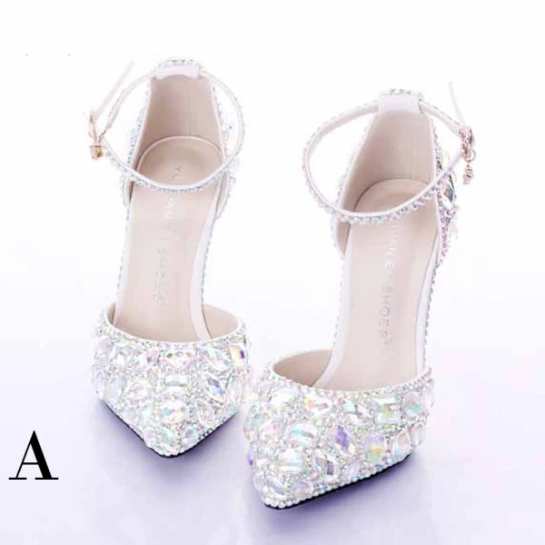 Unique Blanche Chaussure De Mariée 2017 PU Perlage Cristal Faux Diamant Chaussures Femmes