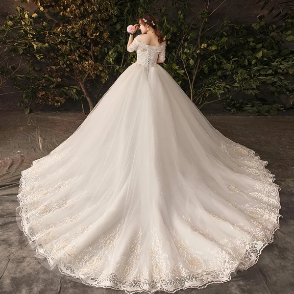 Unika Vita Extra Stor Storlek Bröllopsklänningar 2019 Tyll Appliqués Halterneck Beading Pärla Handgjort Chapel Train