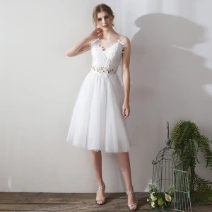 Charmant 2 Pièces Courte Robe De Soirée 2018 Princesse Blanche Tulle Appliques Dos Nu Percé De Retour Robe De Ceremonie