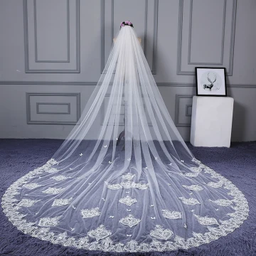 Fée Des Fleurs Blanche Tulle Cathedral Train Mariage Appliques Papillon Perlage Voile De Mariée 2018