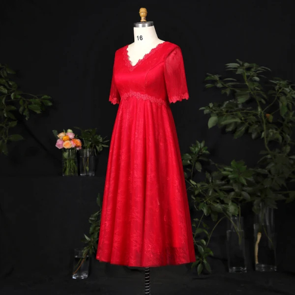 Simple Bordeaux Grande Taille Robe De Soirée 2021 Princesse V-Cou 1/2 Manches Bretelles croisées Dentelle 3D Couleur Unie Appliques Dos Nu Soirée Courte Robe De Ceremonie
