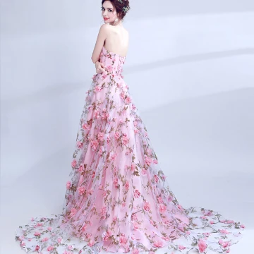 Fine Sukkertøyrosa Selskapskjoler 2017 Prinsesse Strapless Domstol Tog Blonder Appliques Ryggløse Printing Aften Ballkjoler
