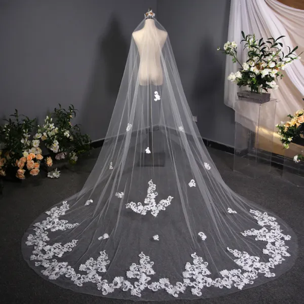Modern / Fashion White 3D Lace Wedding Veils Handmade  Chiffon Chapel Train Lace Wedding Accessories 2019