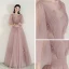 Snygga / Fina Pärla Rosa Genomskinliga Aftonklänningar 2020 Prinsessa Fyrkantig Ringning 1/2 ärm Appliqués Spets Långa Ruffle Halterneck Formella Klänningar