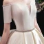 Schöne Ivory / Creme Satin Brautkleider / Hochzeitskleider 2020 A Linie Off Shoulder Kurze Ärmel Rückenfreies Perlenstickerei Stoffgürtel Kapelle-Schleppe