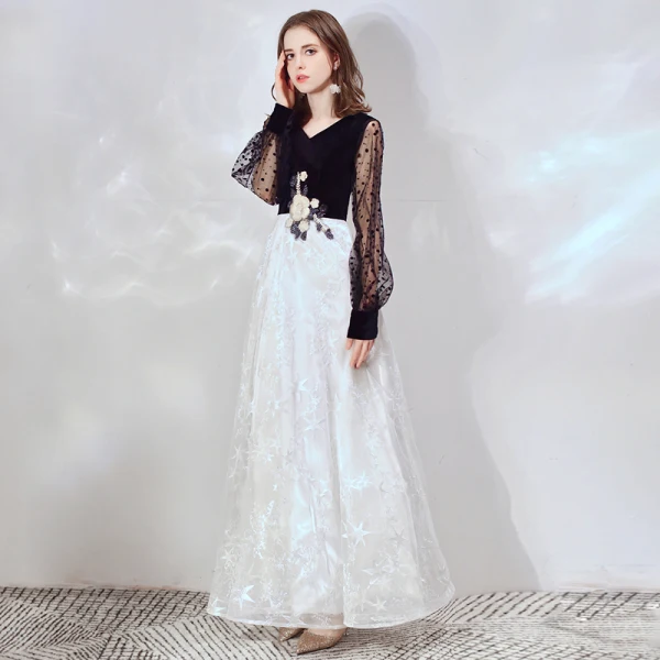 Affordable Black Evening Dresses 2020 A-Line / Princess V-Neck Puffy Long Sleeve Lace Appliques Spotted Tulle Floor-Length / Long Ruffle Backless Formal Dresses
