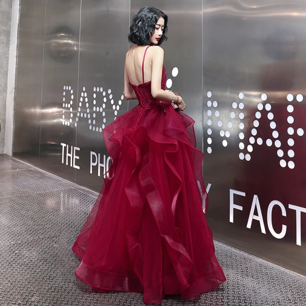 Sexy Burgundy Evening Dresses  2020 A-Line / Princess Spaghetti Straps Sleeveless Appliques Lace Beading Floor-Length / Long Ruffle Backless Formal Dresses