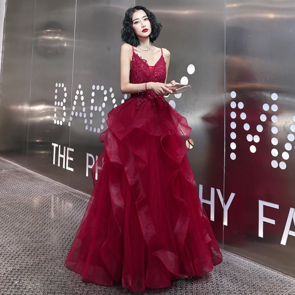 Sexy Burgundy Evening Dresses  2020 A-Line / Princess Spaghetti Straps Sleeveless Appliques Lace Beading Floor-Length / Long Ruffle Backless Formal Dresses