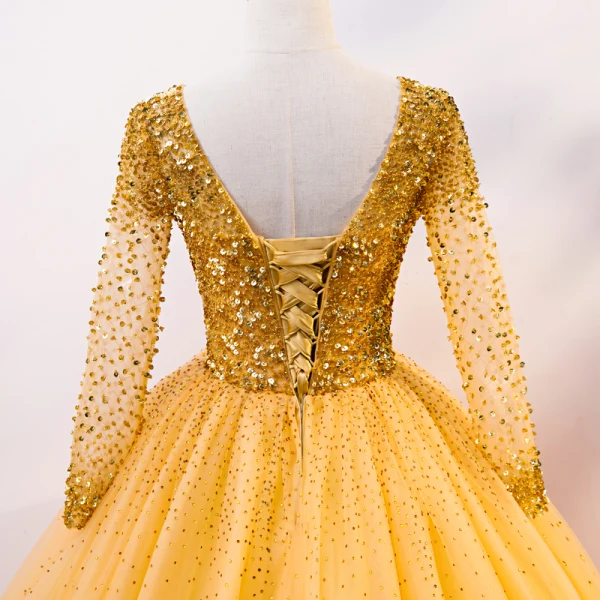 Luxe Doré Robe De Bal 2020 Robe Boule Encolure Dégagée Manches Longues Paillettes Perlage Faux Diamant Longue Volants Dos Nu Robe De Ceremonie