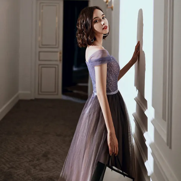 Elegante Violett Farbverlauf Abendkleider 2020 A Linie Schultern Ärmellos Strass Perlenstickerei Stoffgürtel Lange Rüschen Rückenfreies Festliche Kleider
