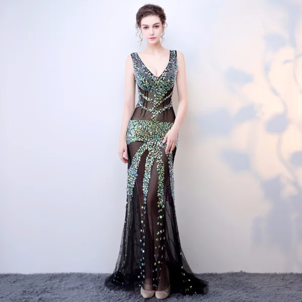 Sexy Champagne Transparentes Été Robe De Soirée 2018 Trompette / Sirène V-Cou Sans Manches Faux Diamant Perlage Train De Balayage Volants Dos Nu Robe De Ceremonie