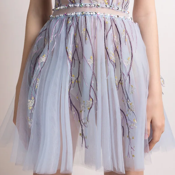 Sexy Bleu Ciel Transparentes Été Robe De Fete 2018 Princesse Sans Manches Bretelles Spaghetti Appliques En Dentelle Perlage Courte Volants Dos Nu Robe De Ceremonie