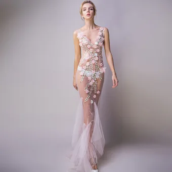 Sexy Rougissant Rose Transparentes Robe De Soirée 2018 Trompette Sirène V Cou Sans Manches Appliques Fleur Perle Train De Balayage Volants Dos Nu Robe De Ceremonie