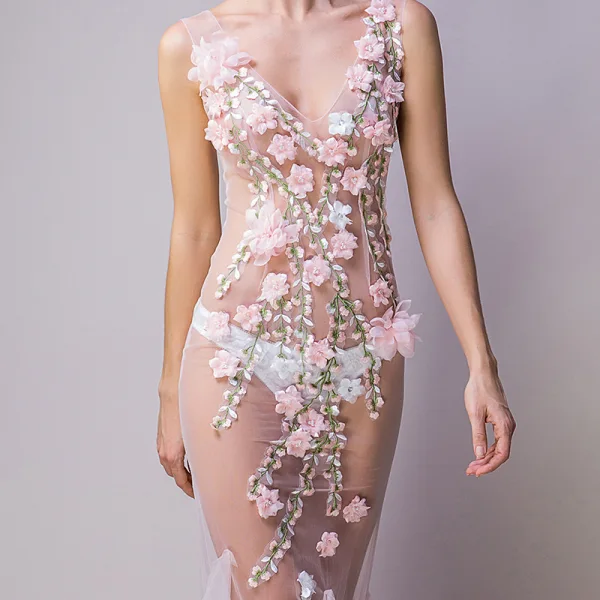 Sexy Blushing Pink See-through Evening Dresses 2018 Trumpet / Mermaid V-Neck Sleeveless Appliques Flower Pearl Sweep Train Ruffle Backless Formal Dresses