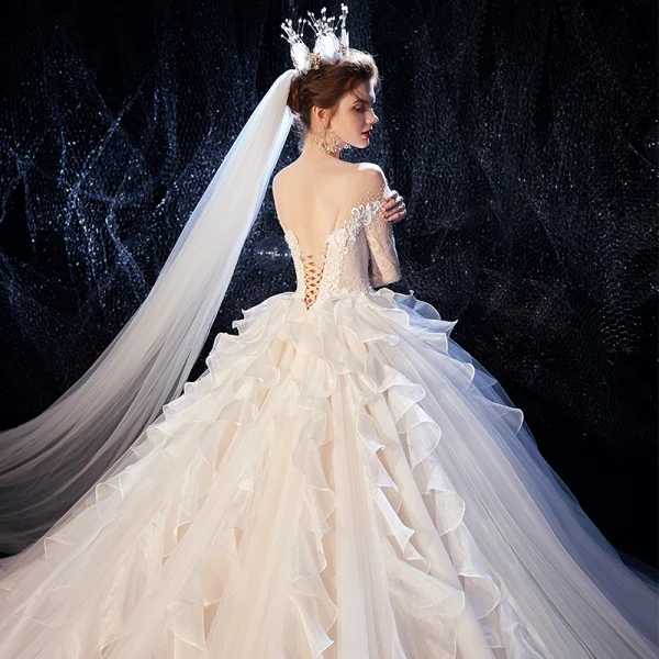 Luxe Champagne Transparentes Robe De Mariée 2020 Robe Boule Encolure Carrée 3/4 Manches Dos Nu Glitter Organza Appliques En Dentelle Perlage Cathedral Train Volants