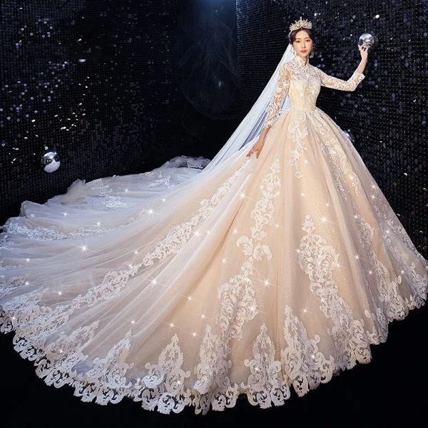 Style Chinois Champagne Robe De Mariée 2020 Robe Boule Col Haut 3/4 Manches Percé Appliques En Dentelle Glitter Tulle Cathedral Train